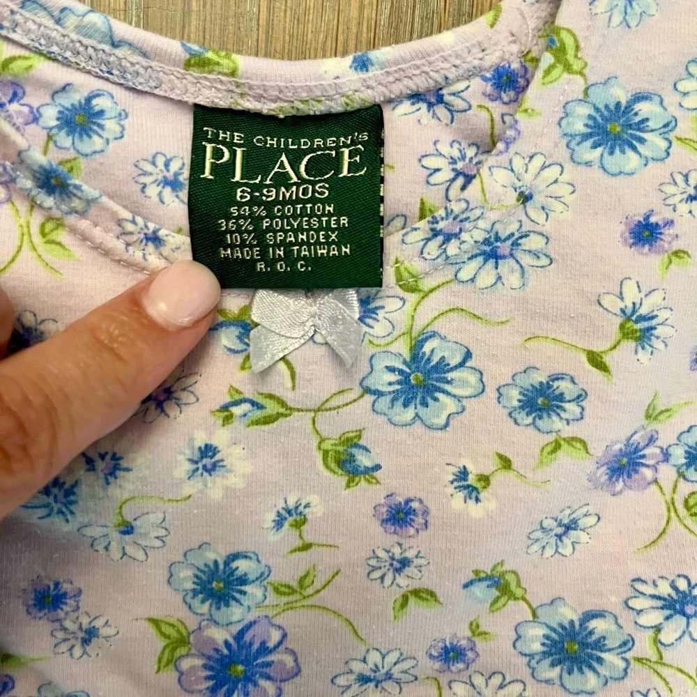 Children’s Place lavender floral bubble, size 6-9m, EUC, snaps at bottom-Vintage